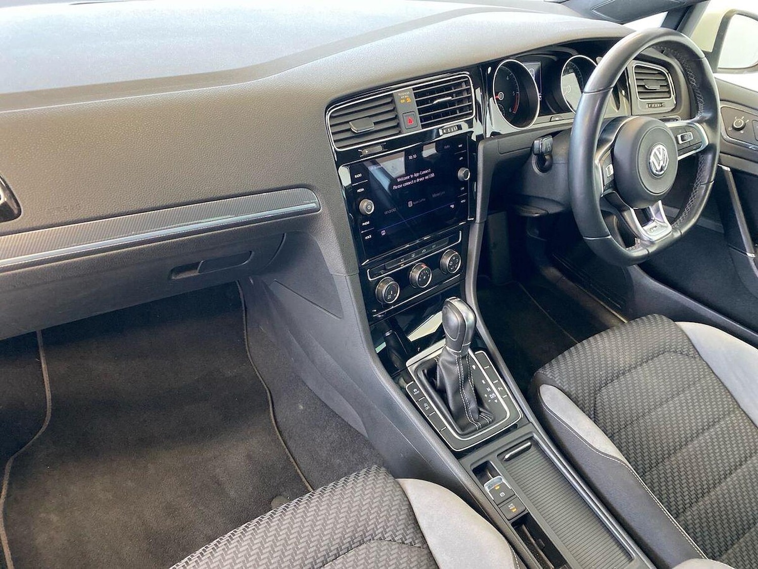 Used Volkswagen Golf 2019 for sale - 76571047: Photo 7