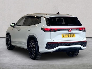 Used Volkswagen Touran 2026 for sale - 77963812: Photo