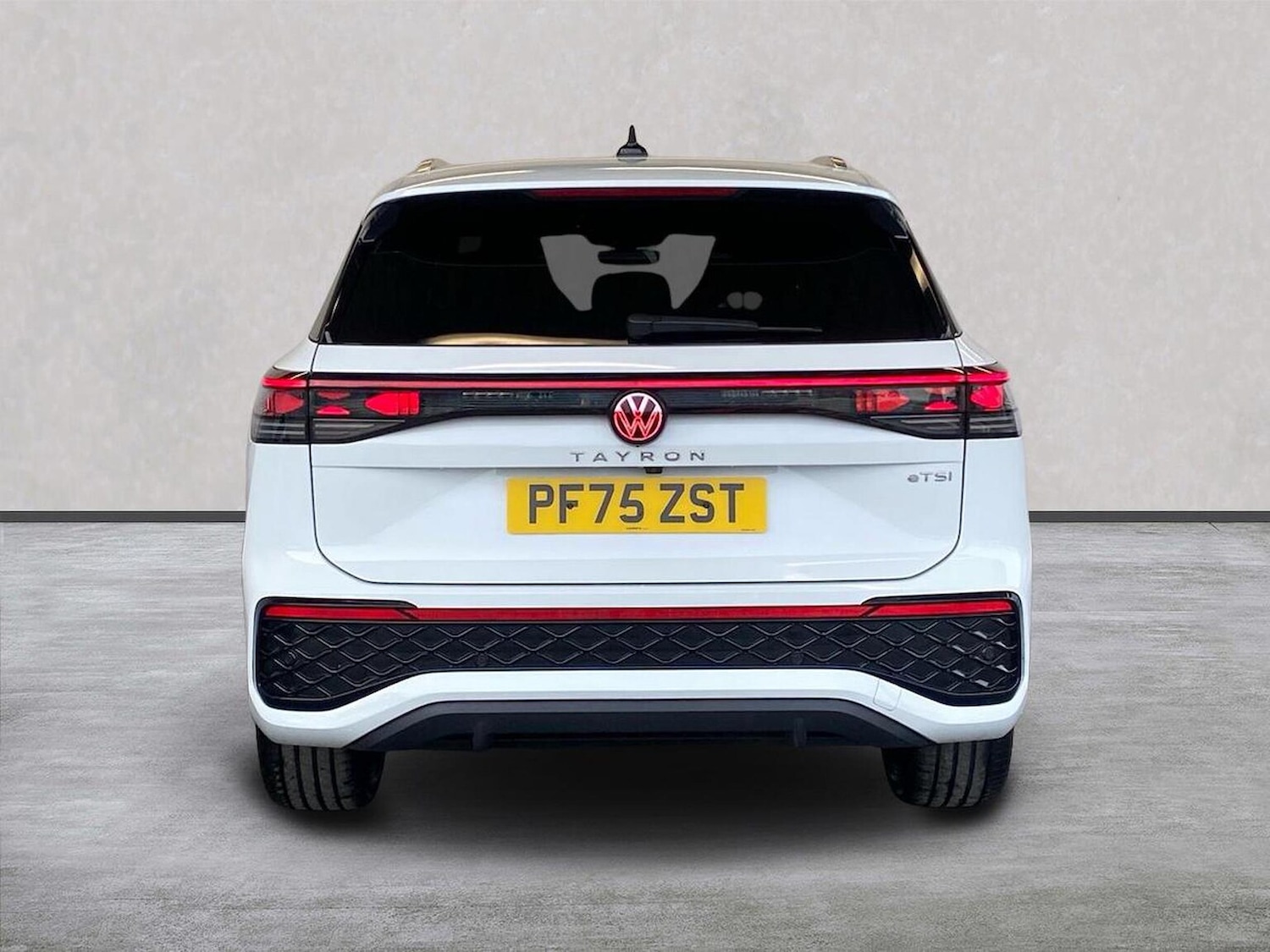 Used Volkswagen Touran 2026 for sale - 77963812: Photo 4