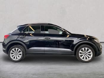Used Volkswagen T-Roc 2020 for sale - 79703728: Photo