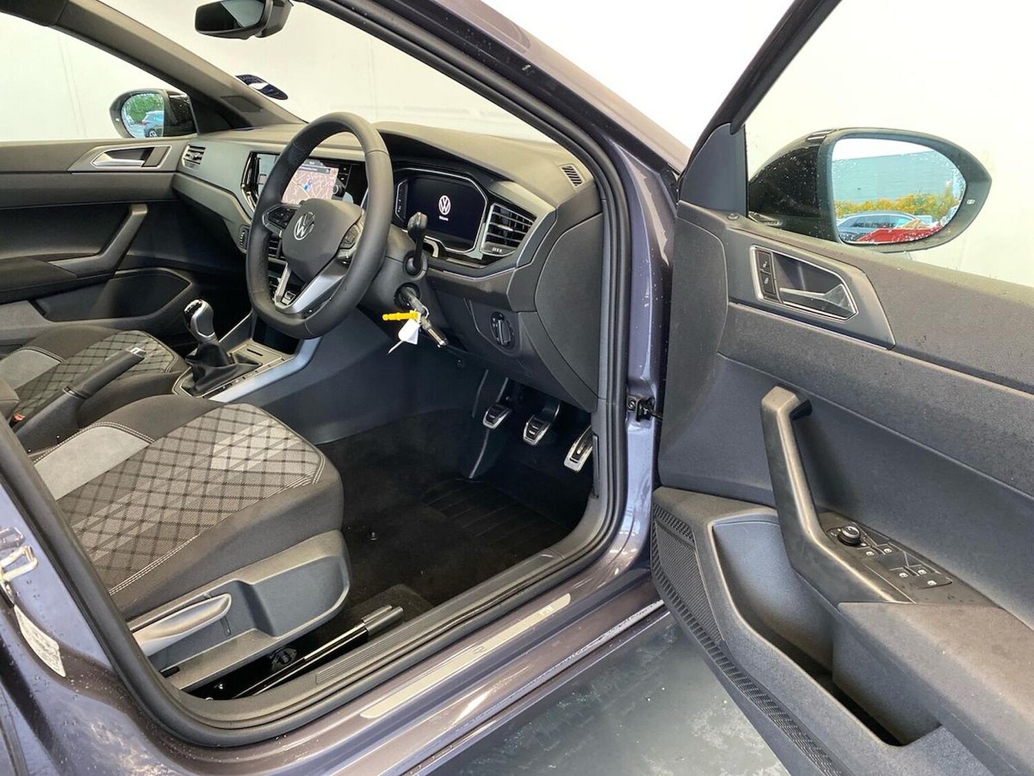 Used Volkswagen Taigo 2025 for sale - 76316687: Photo 21