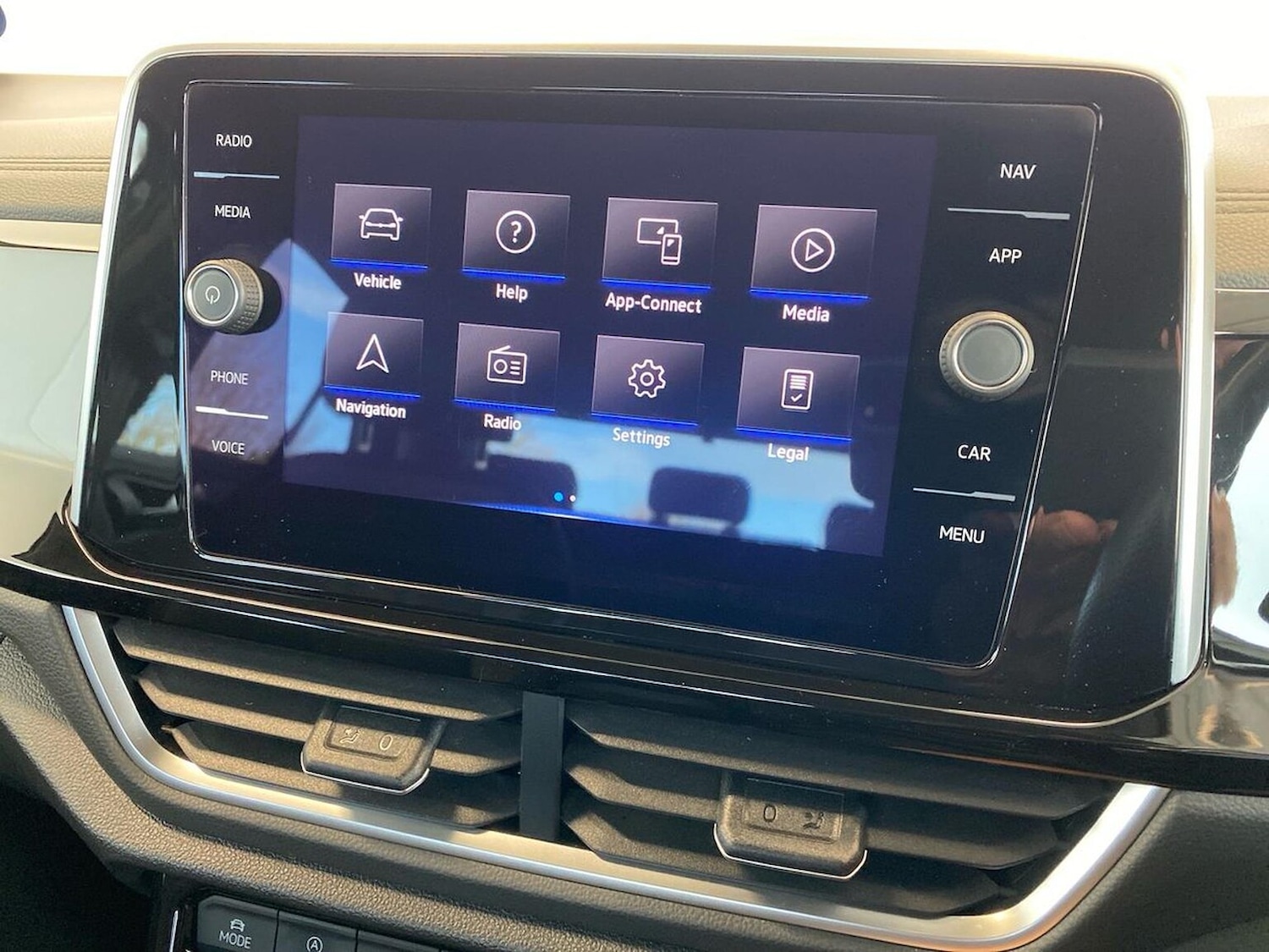 Used Volkswagen T-Roc 2022 for sale - 76794908: Photo 25