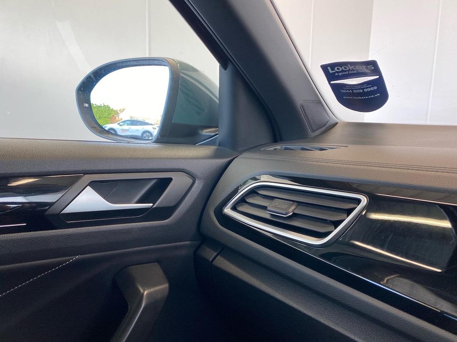 Used Volkswagen T-Roc 2022 for sale - 76794908: Photo 31