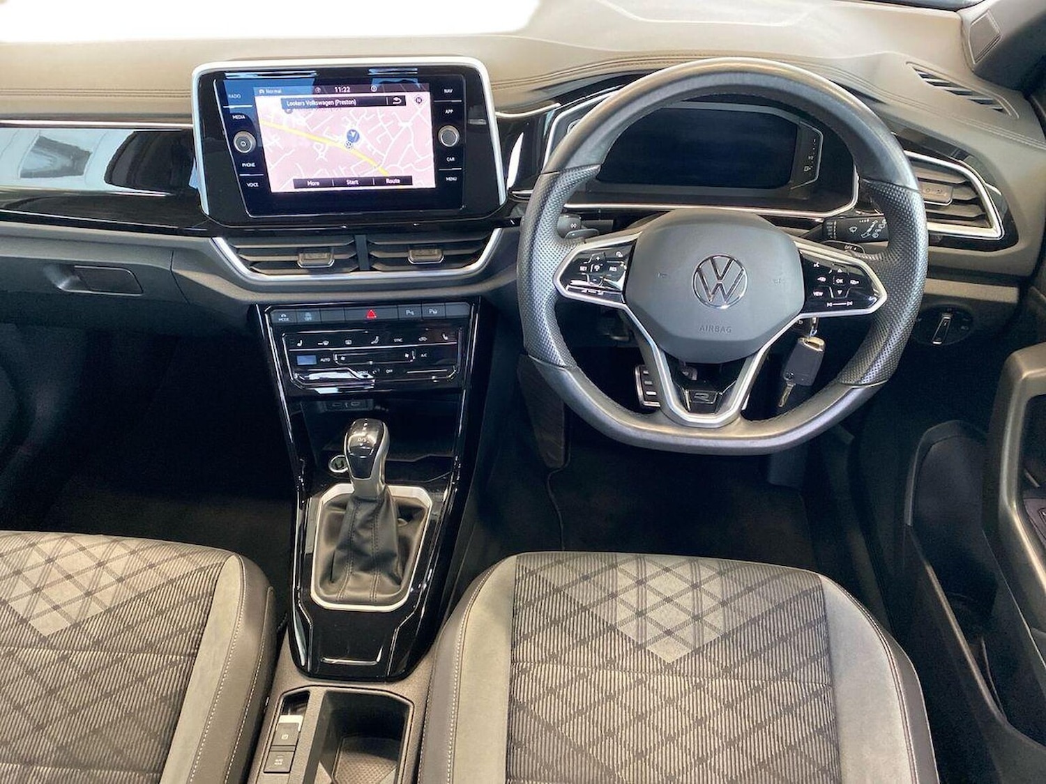 Used Volkswagen T-Roc 2022 for sale - 76794908: Photo 9