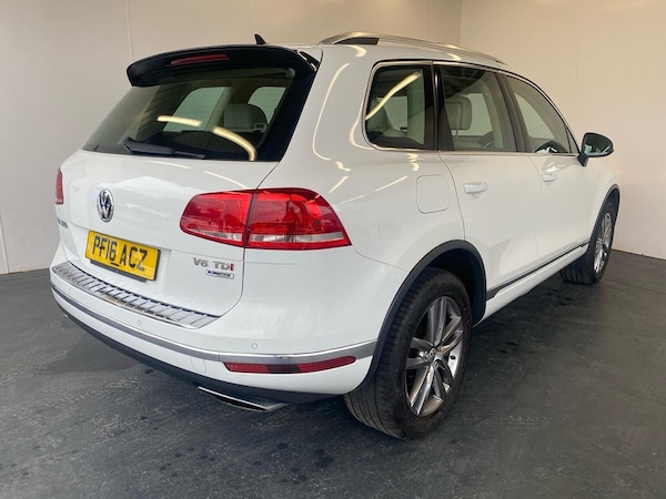 Used Volkswagen Touareg 2016 for sale - 76219219: Photo 36