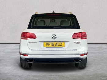 Used Volkswagen Touareg 2016 for sale - 76219219: Photo 4