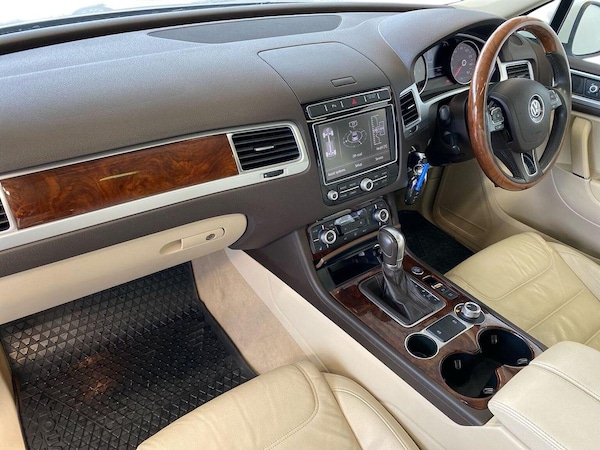 Used Volkswagen Touareg 2016 for sale - 76219219: Photo 7