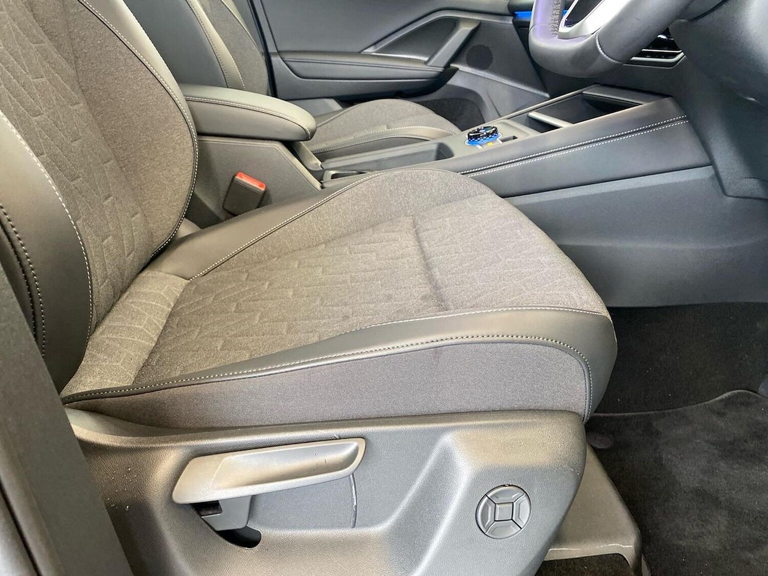 Used Volkswagen Touran 2025 for sale - 77488791: Photo 30