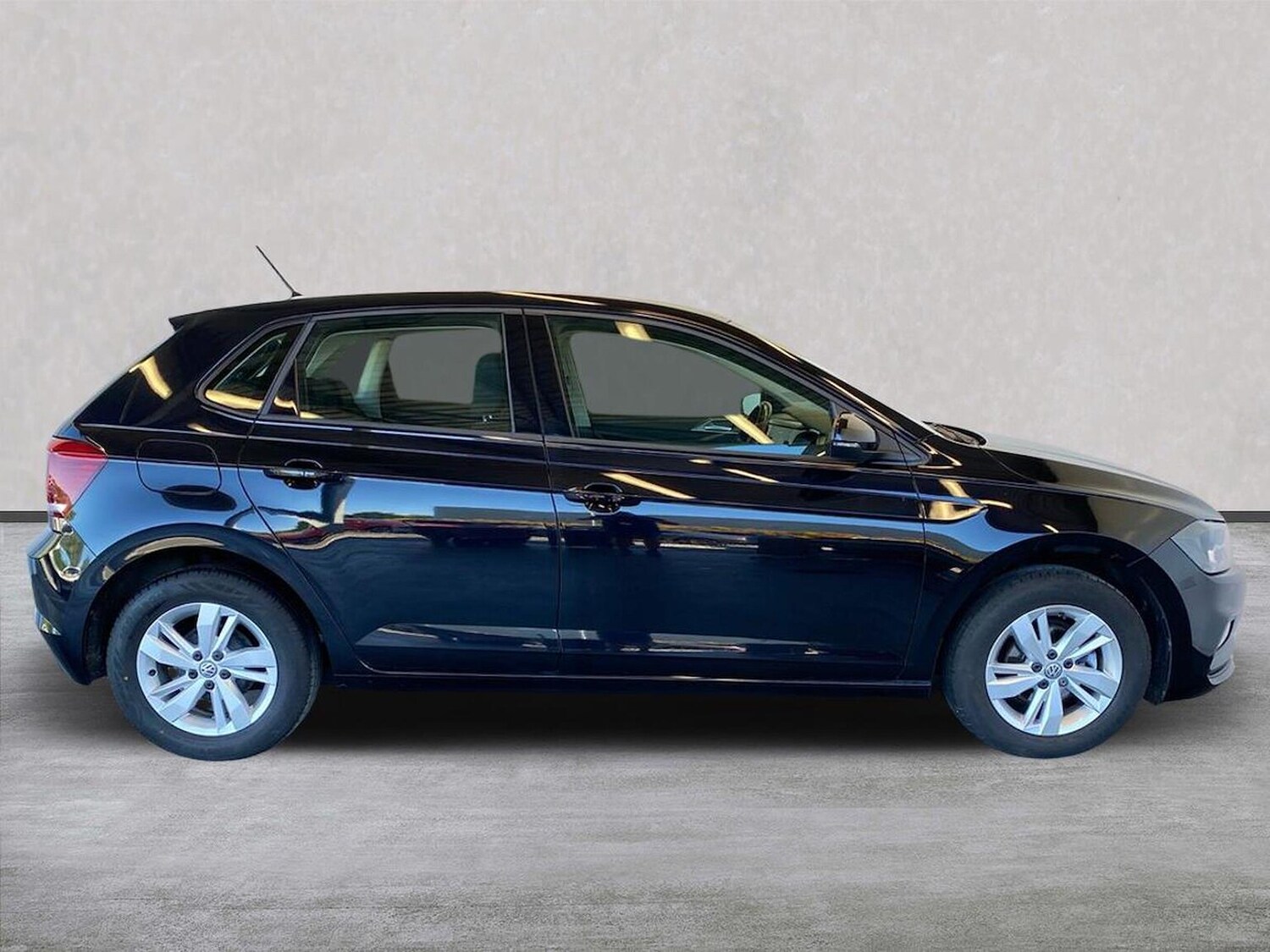 Used Volkswagen Polo 2020 for sale - 76065660: Photo 3