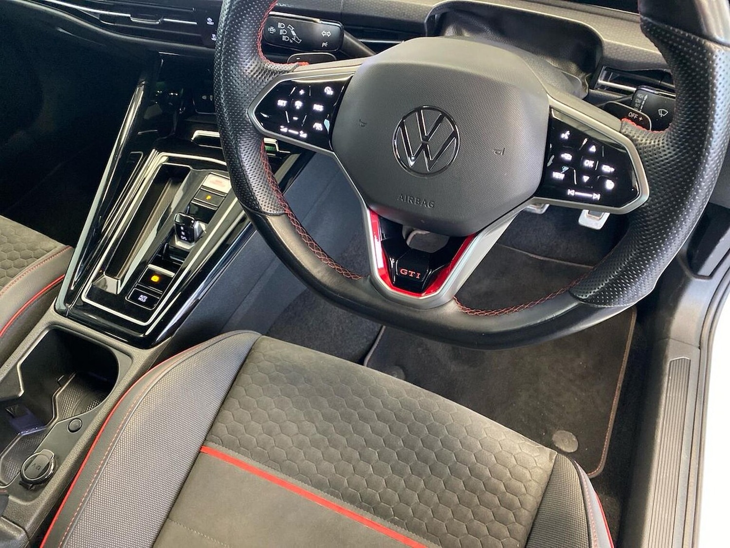 Used Volkswagen Golf 2023 for sale - 77946114: Photo 27