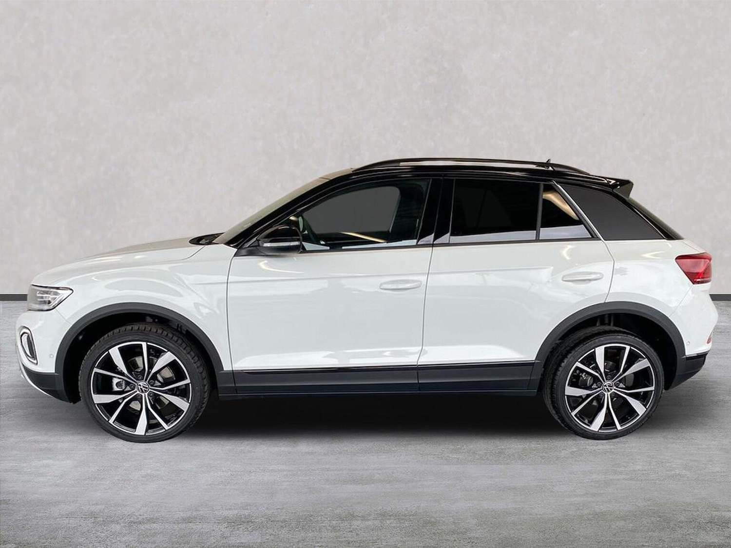 Used Volkswagen T-Roc 2025 for sale - 76174227: Photo 18