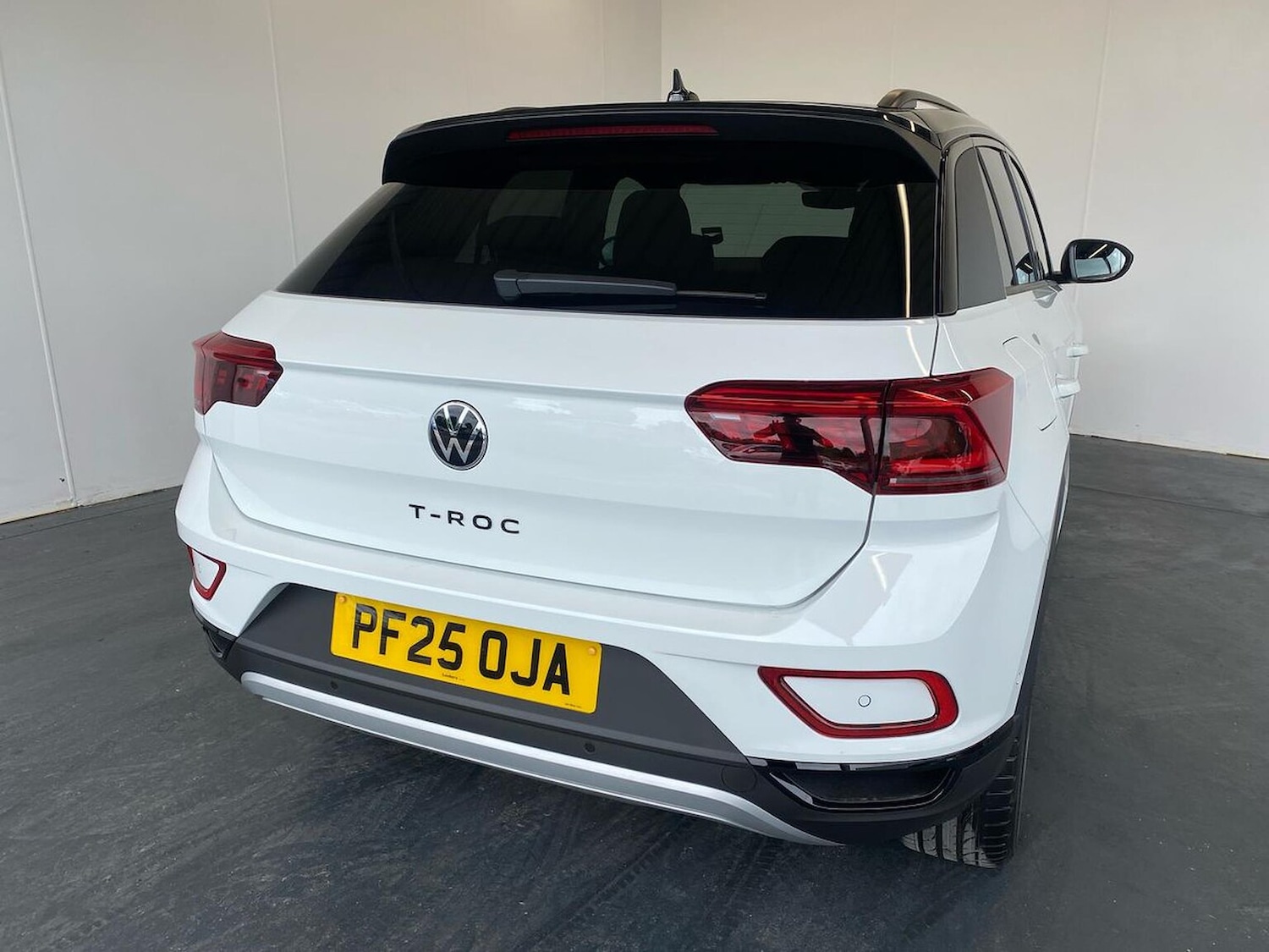 Used Volkswagen T-Roc 2025 for sale - 76174227: Photo 34