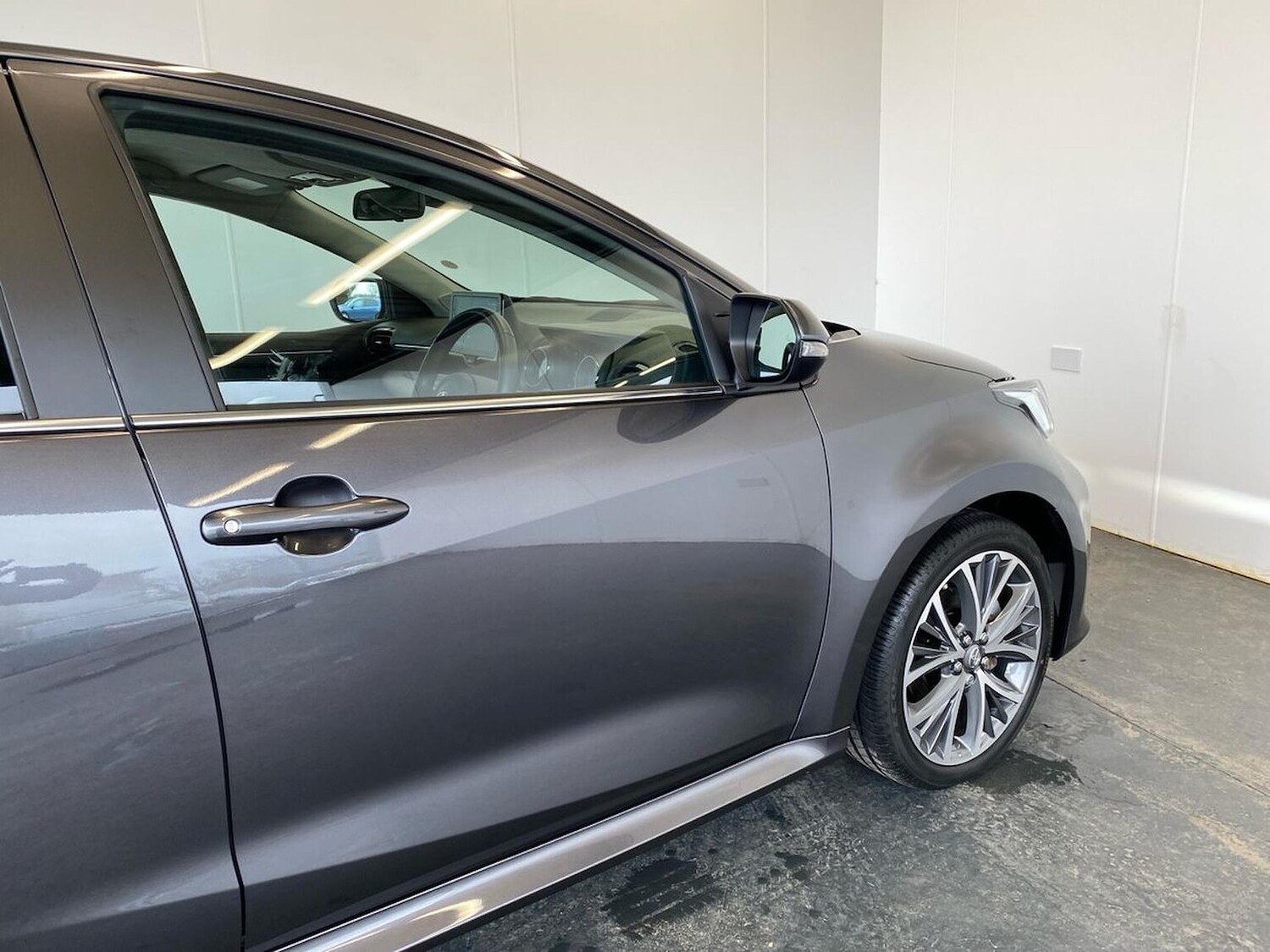 Used Toyota Yaris 2023 for sale - 78194933: Photo 37