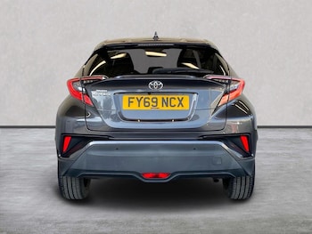 Used Toyota C-HR 2019 for sale - 79513139: Photo