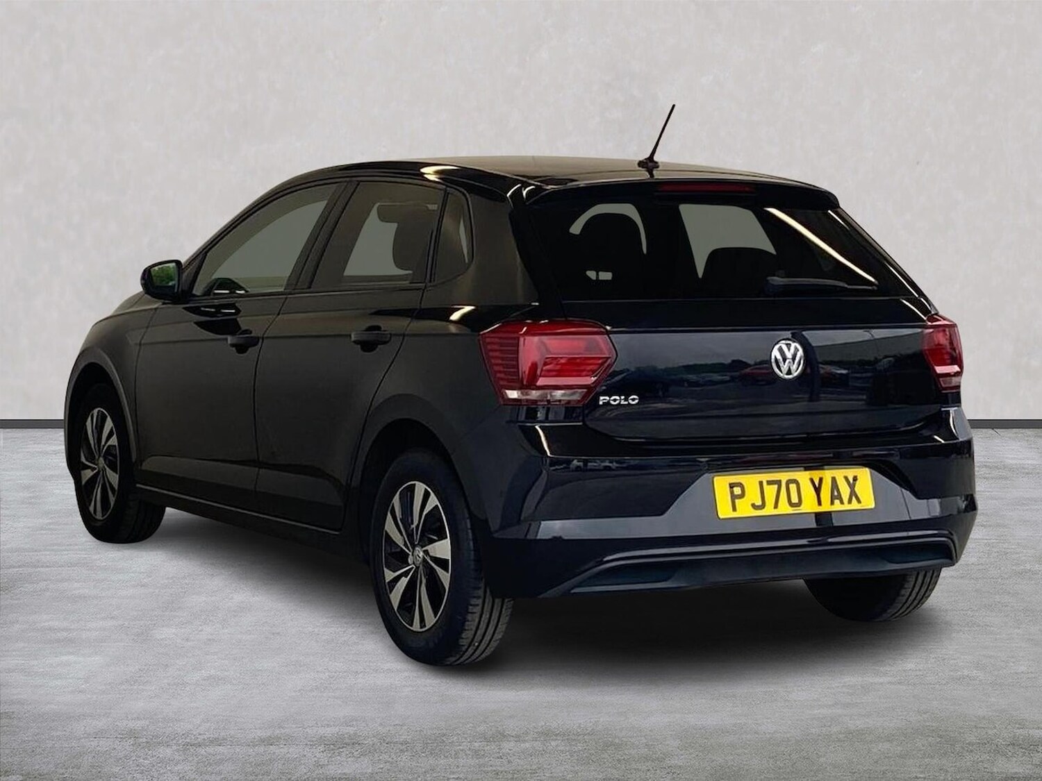 Used Volkswagen Polo 2021 for sale - 76324677: Photo 2