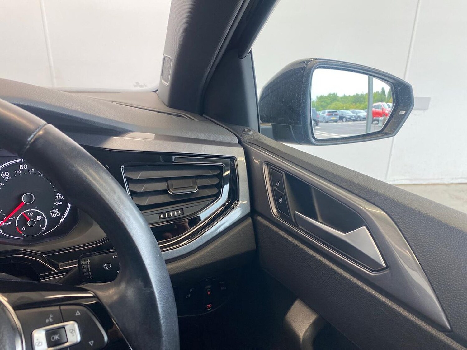 Used Volkswagen Polo 2021 for sale - 76324677: Photo 31