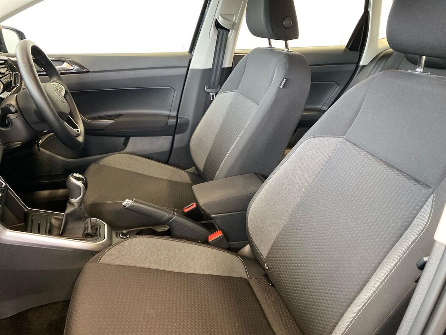 Used Volkswagen Polo 2024 for sale - 76225089: Photo 40