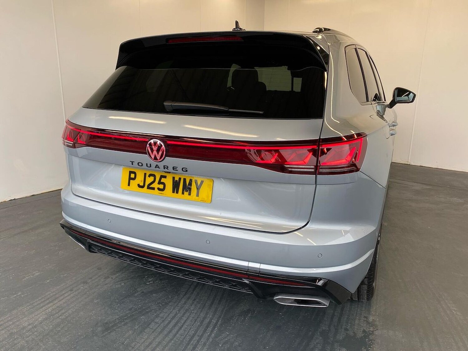 Used Volkswagen Touareg 2025 for sale - 76127170: Photo 35