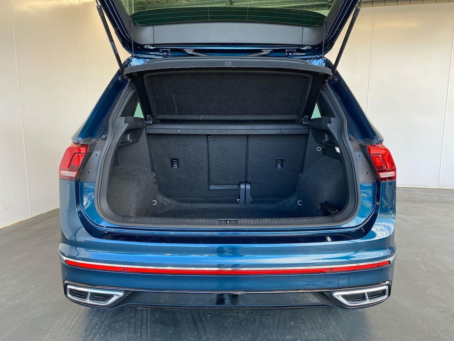 Used Volkswagen Tiguan 2023 for sale - 76206064: Photo 17
