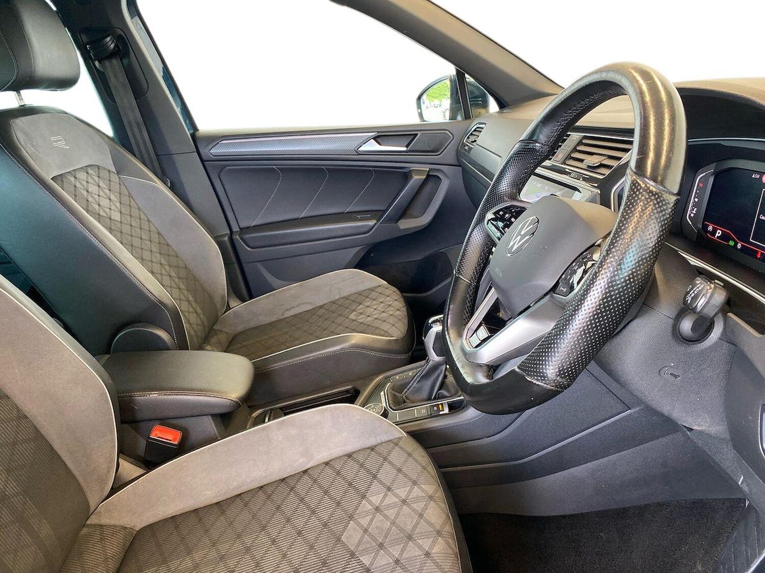 Used Volkswagen Tiguan 2023 for sale - 76206064: Photo 7