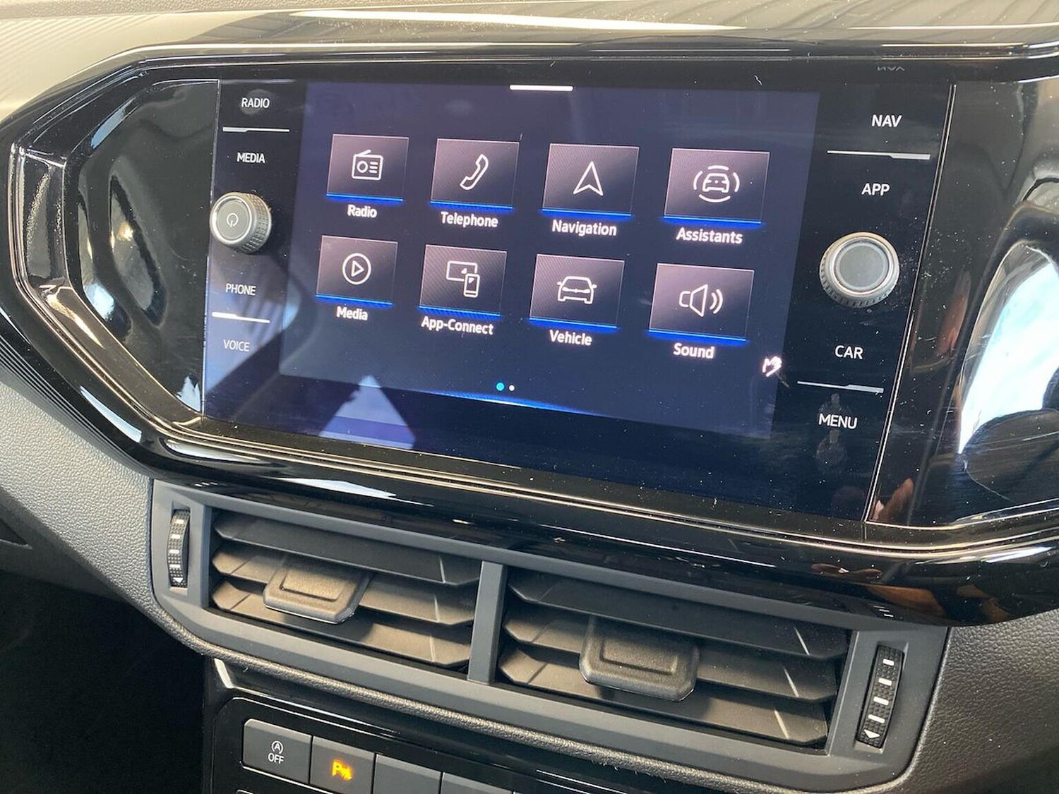 Used Volkswagen T-Cross 2023 for sale - 76142927: Photo 24