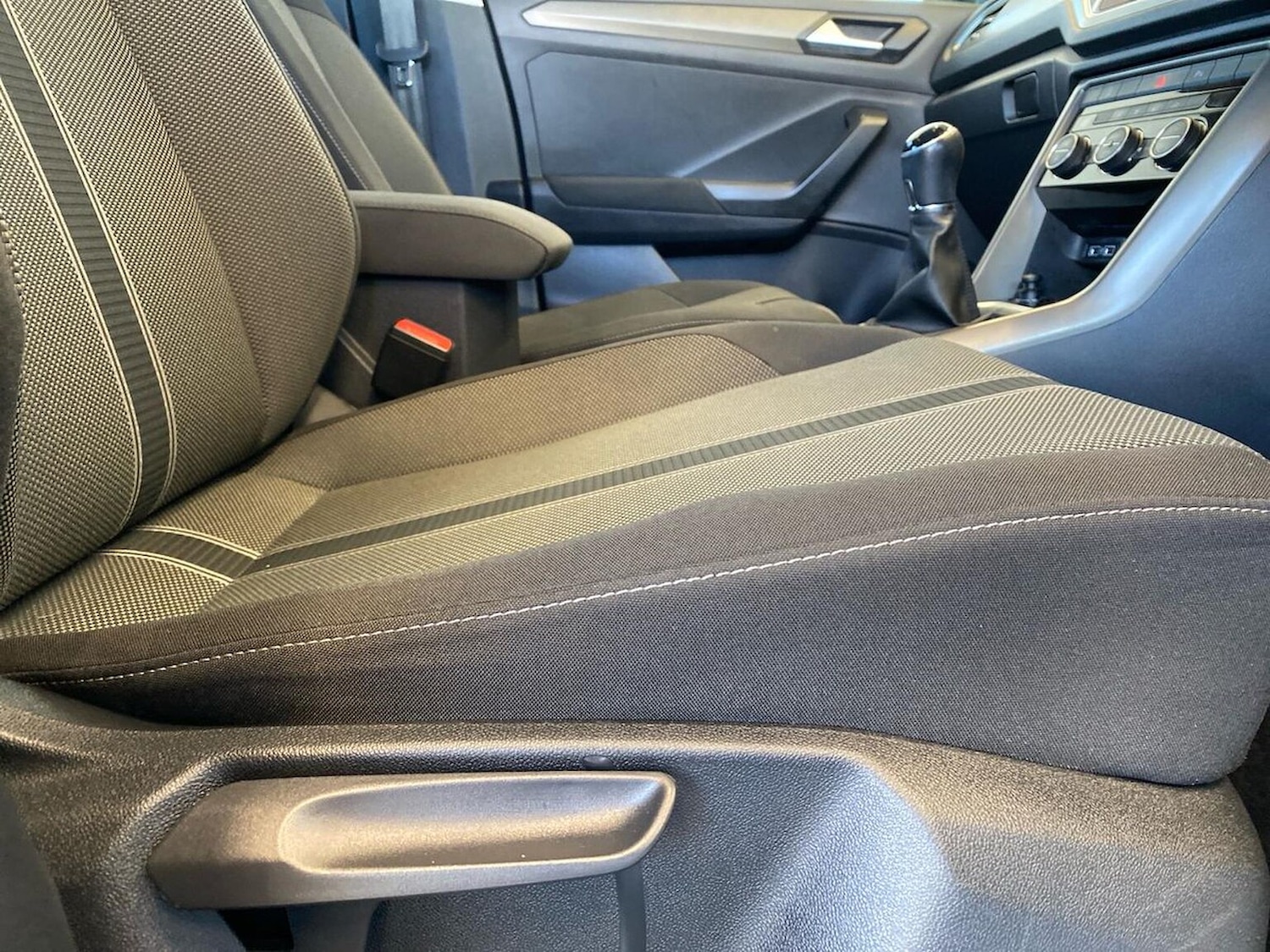 Used Volkswagen T-Roc 2020 for sale - 76725906: Photo 29