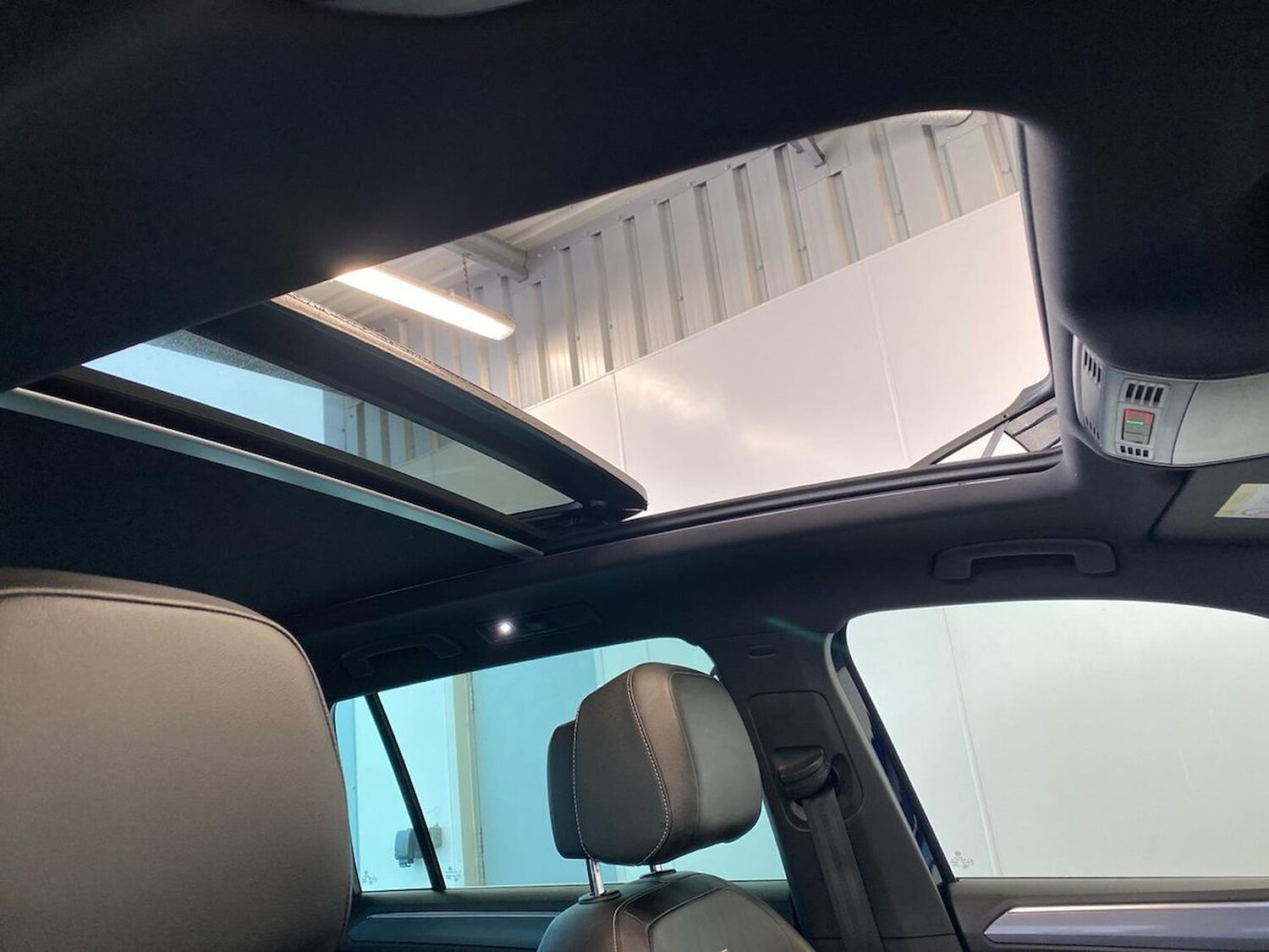 Used Volkswagen Tiguan 2017 for sale - 78194851: Photo 32