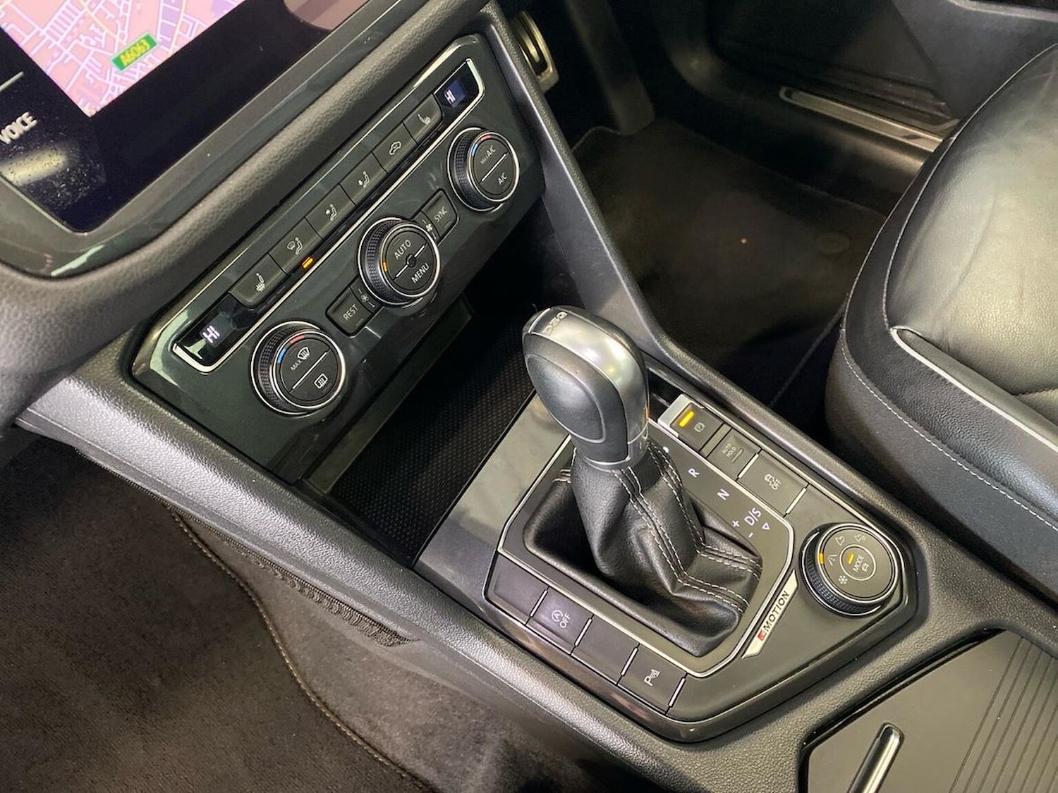 Used Volkswagen Tiguan 2017 for sale - 78194851: Photo 43