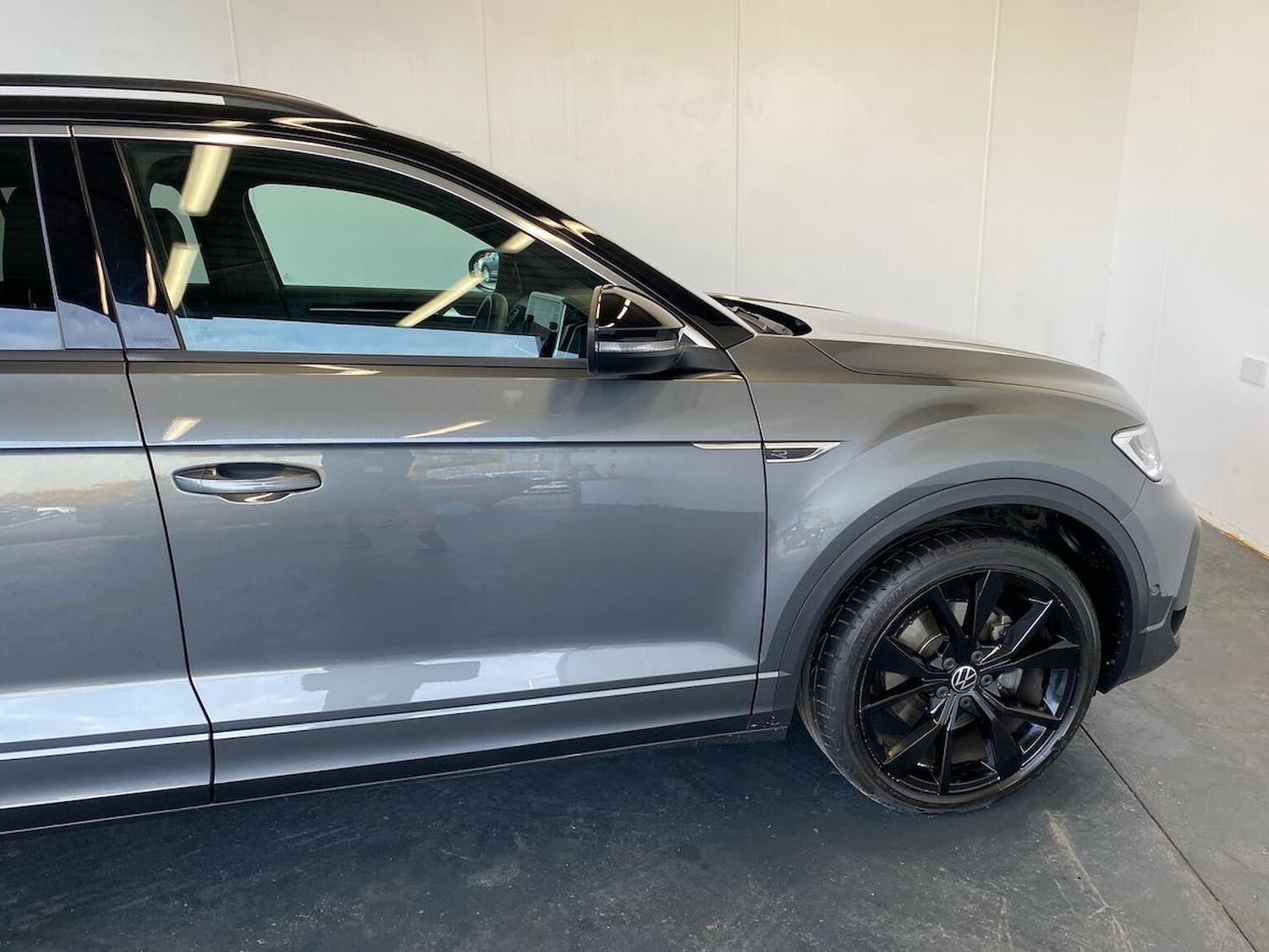 Used Volkswagen T-Roc 2023 for sale - 76040776: Photo 37