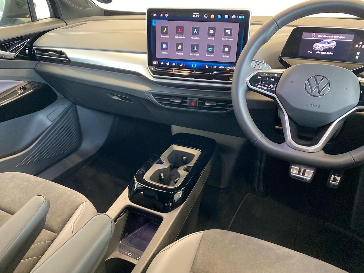 Used Volkswagen ID.4 2025 for sale - 76461835: Photo 13