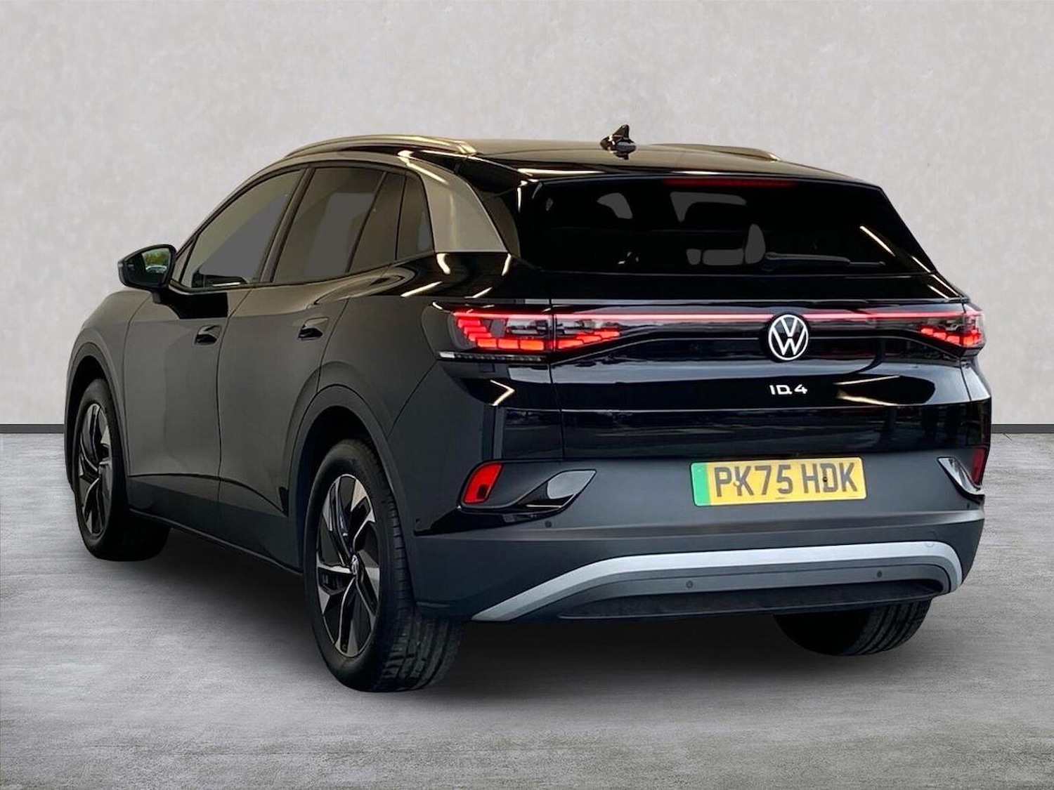 Used Volkswagen ID.4 2025 for sale - 76461835: Photo 2