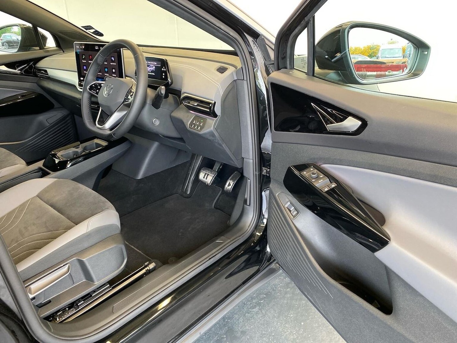 Used Volkswagen ID.4 2025 for sale - 76461835: Photo 21