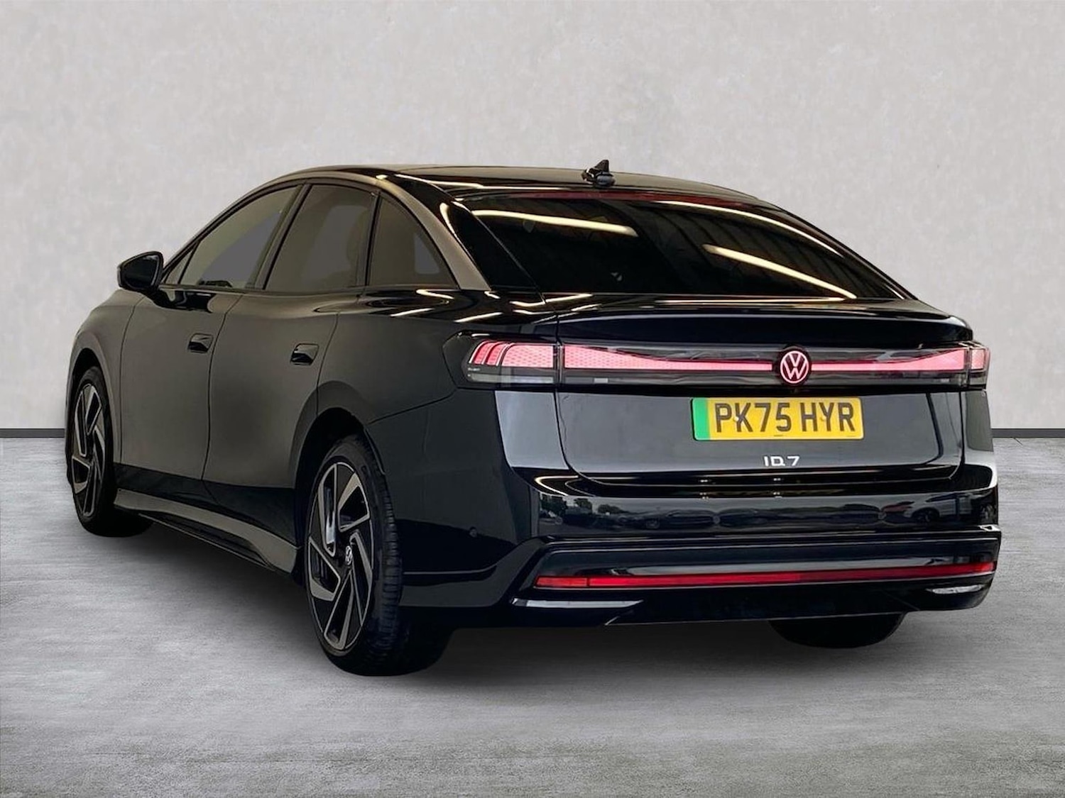 Used Volkswagen ID.7 2025 for sale - 76316694: Photo 2