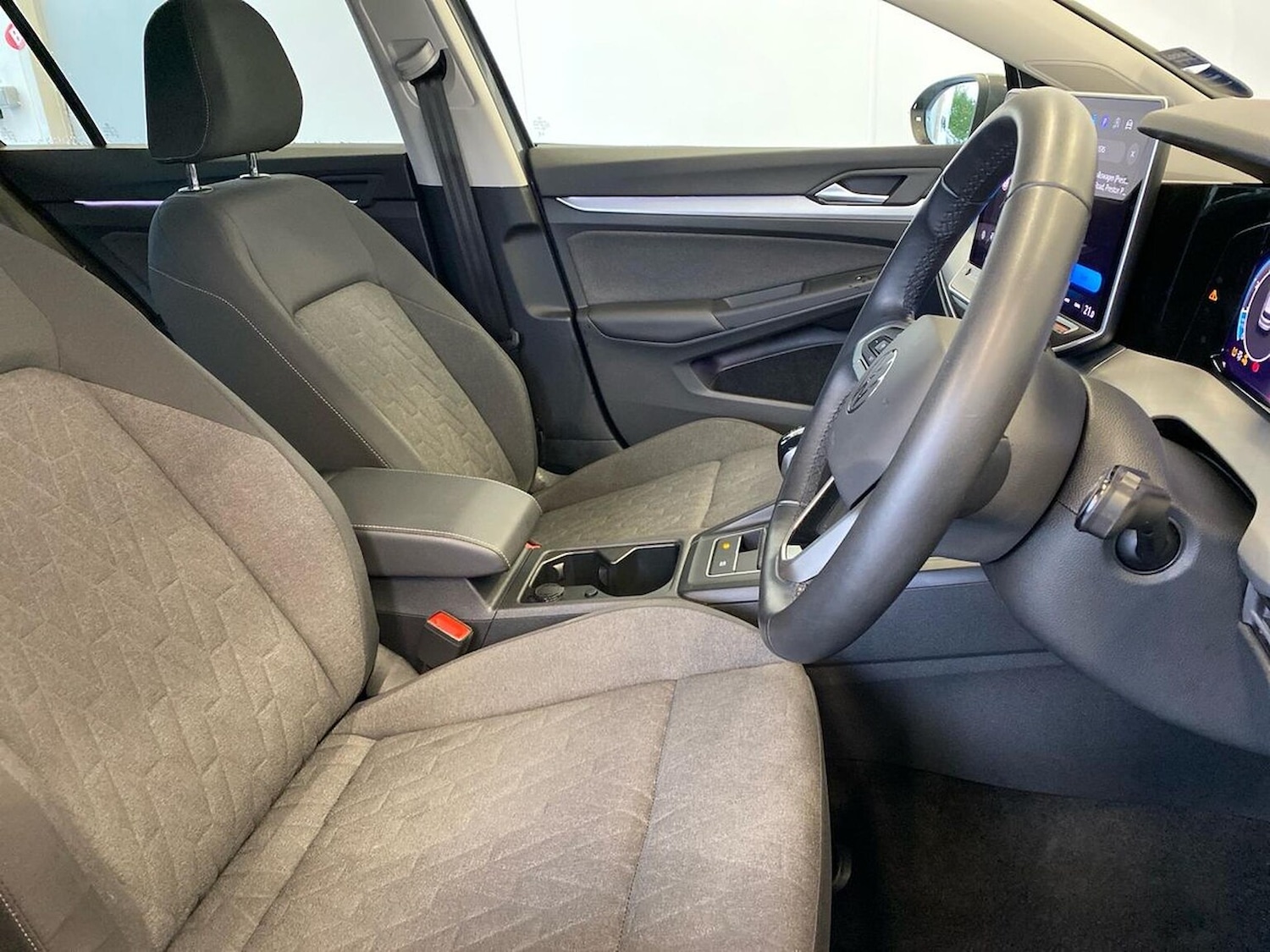 Used Volkswagen Golf 2024 for sale - 76461834: Photo 32