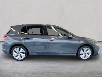 Used Volkswagen Golf 2024 for sale - 76461834: Photo