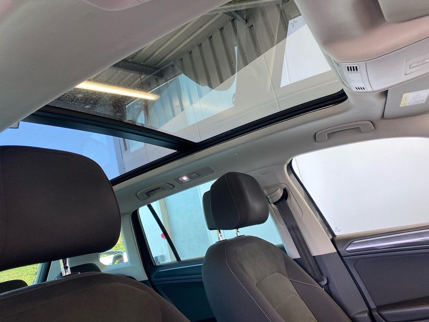 Used Volkswagen Tiguan 2018 for sale - 78198080: Photo 32