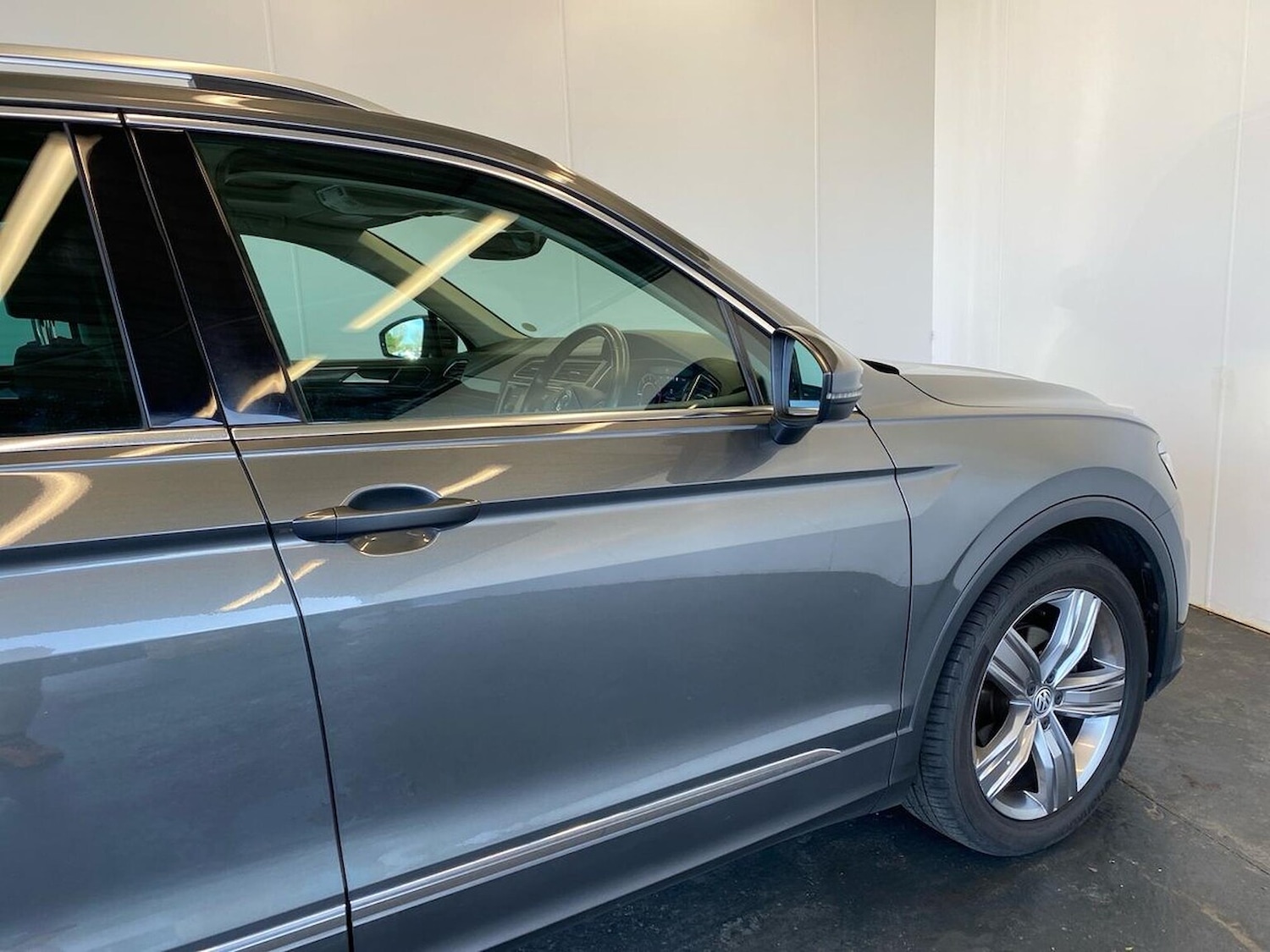 Used Volkswagen Tiguan 2018 for sale - 78198080: Photo 37