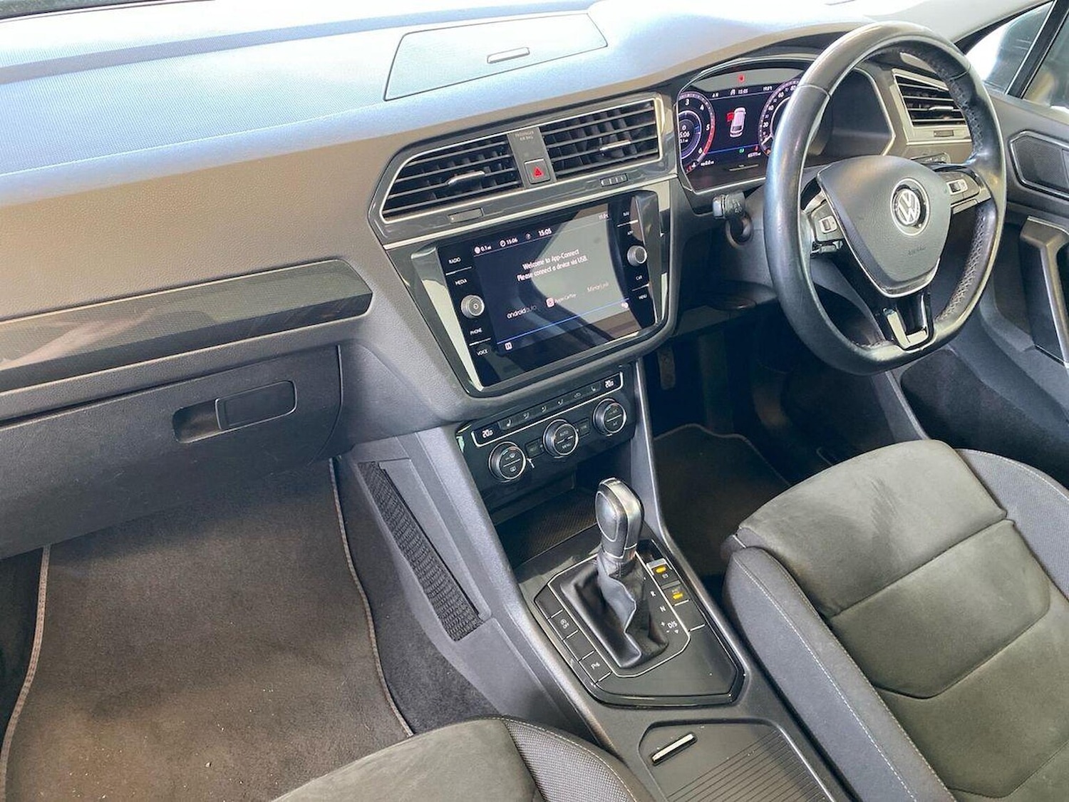 Used Volkswagen Tiguan 2018 for sale - 78198080: Photo 7