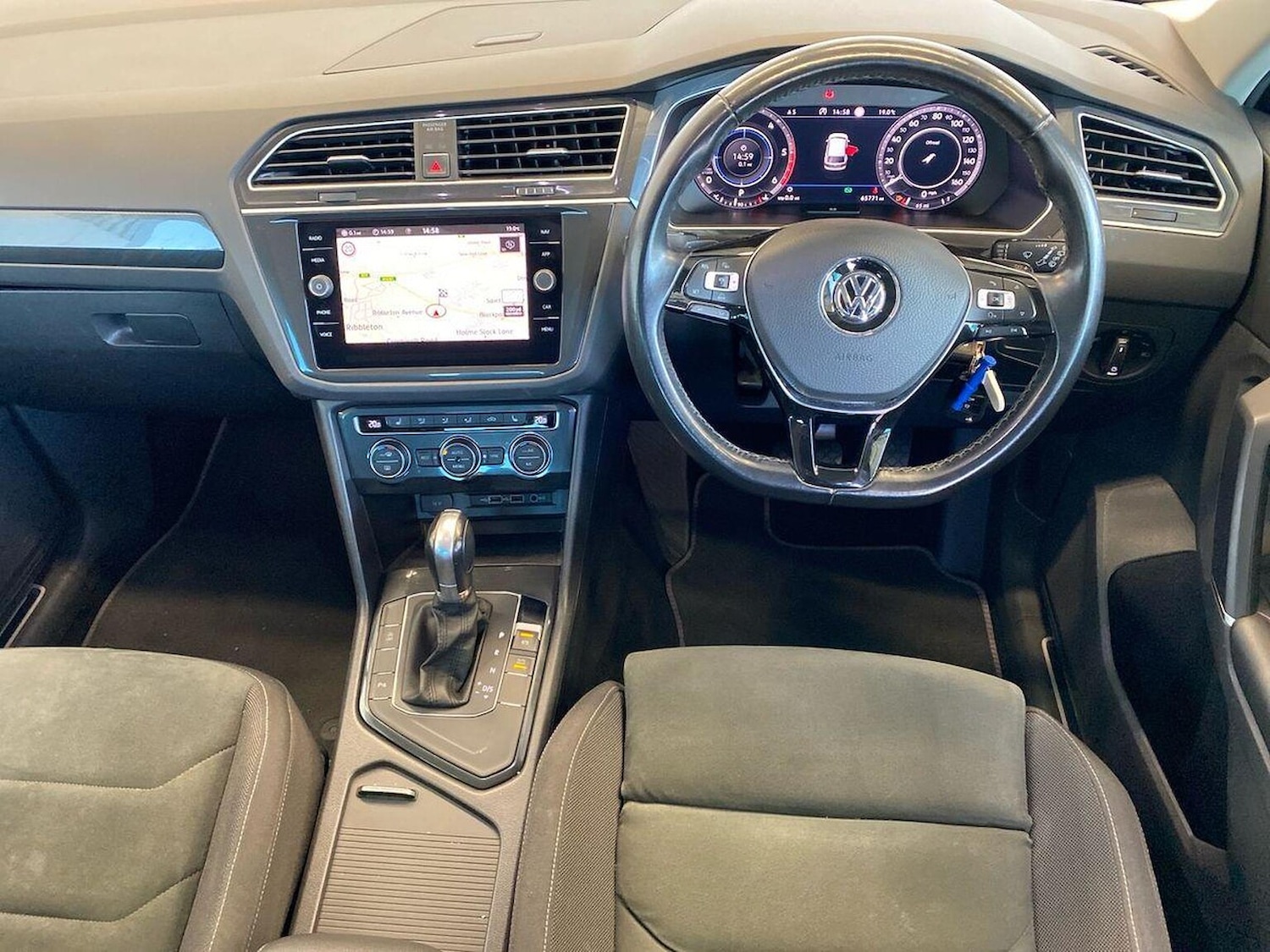 Used Volkswagen Tiguan 2018 for sale - 78198080: Photo 9