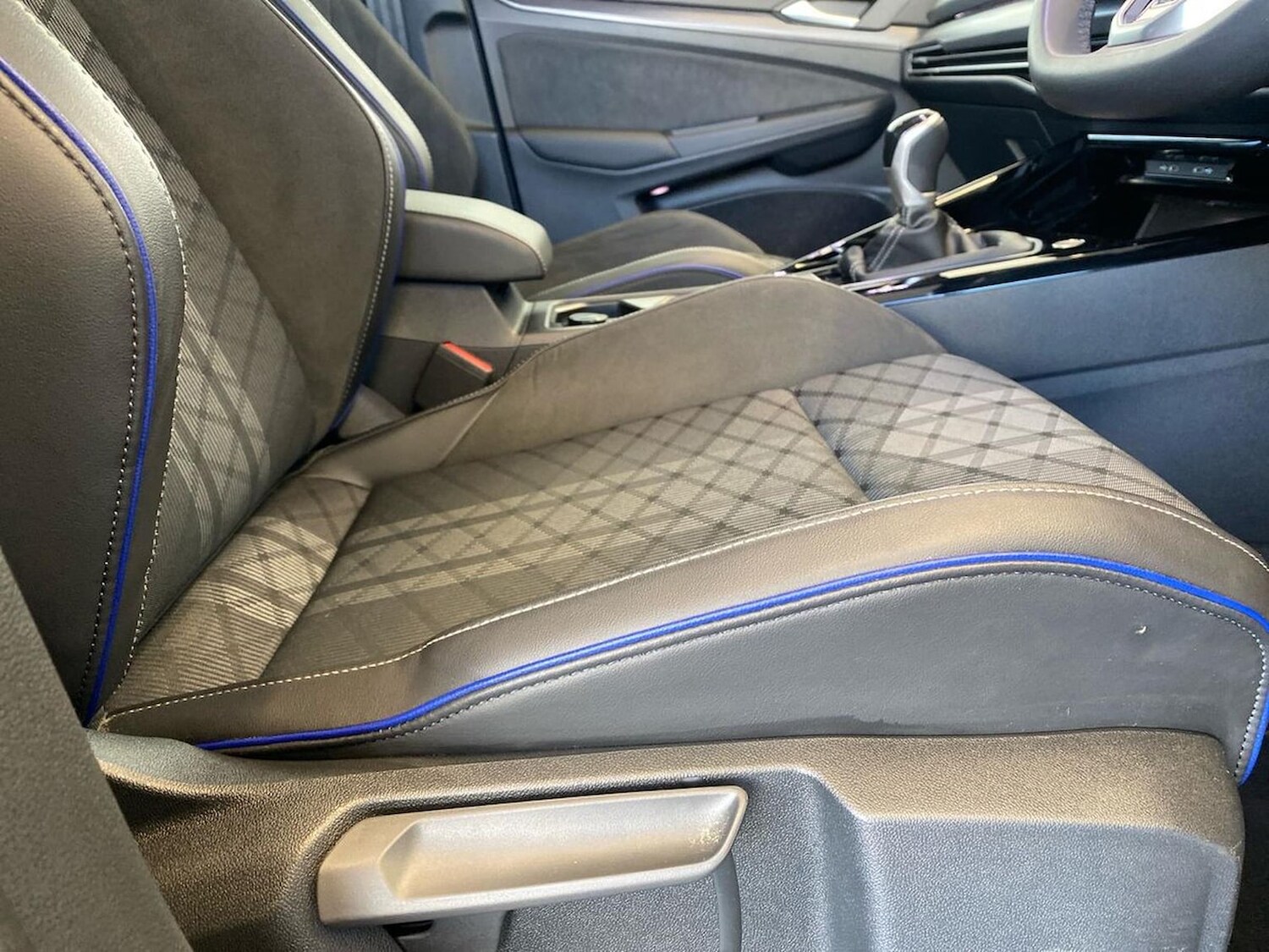 Used Volkswagen Golf 2025 for sale - 78195281: Photo 30