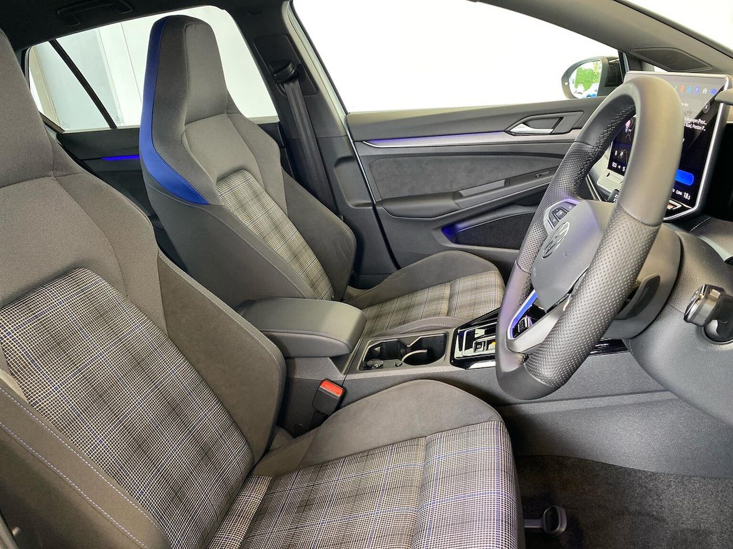 Used Volkswagen Golf 2025 for sale - 76177596: Photo 32