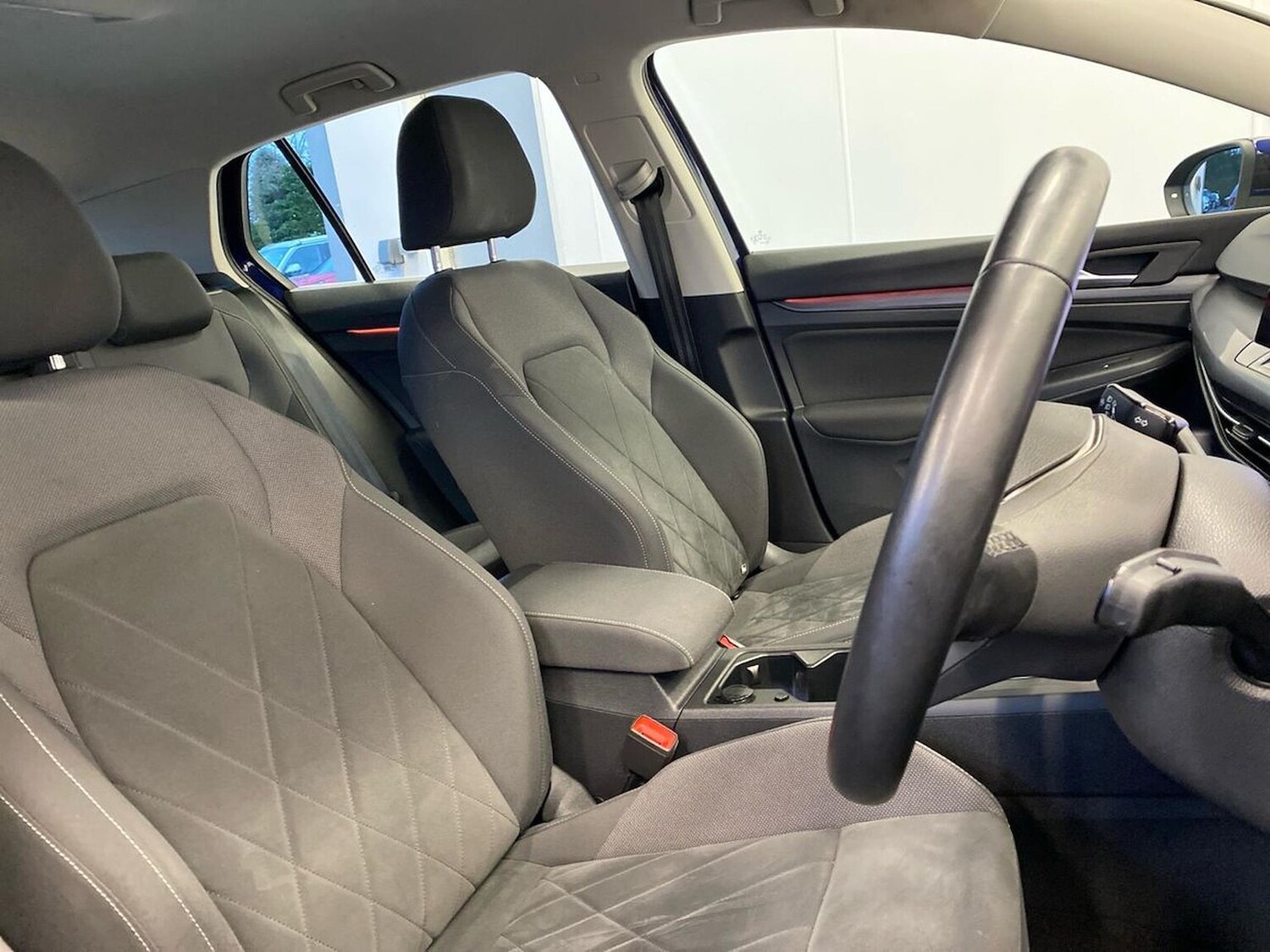 Used Volkswagen Golf 2020 for sale - 77715405: Photo 32