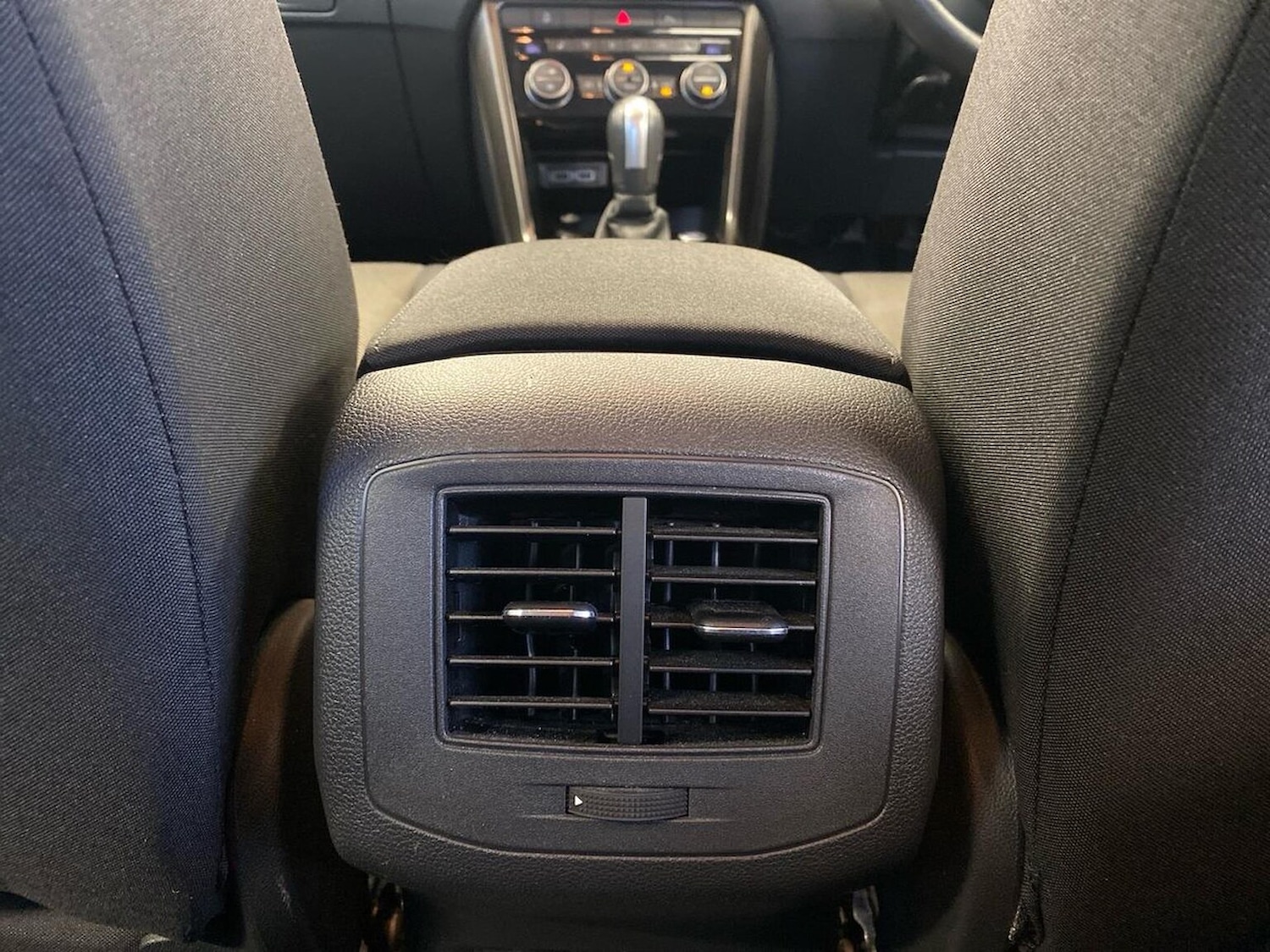 Used Volkswagen T-Roc 2020 for sale - 76392487: Photo 26