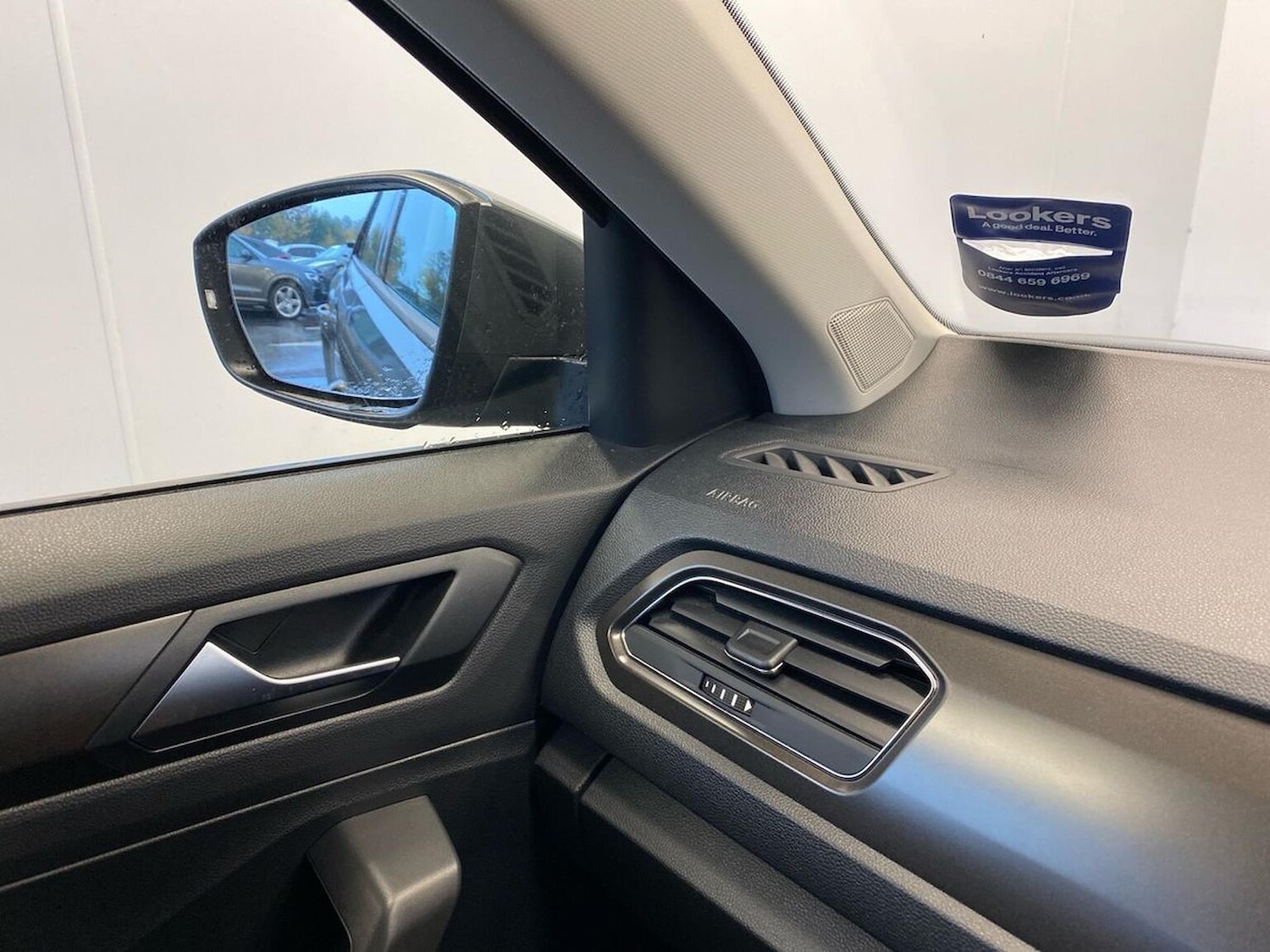 Used Volkswagen T-Roc 2020 for sale - 76392487: Photo 31