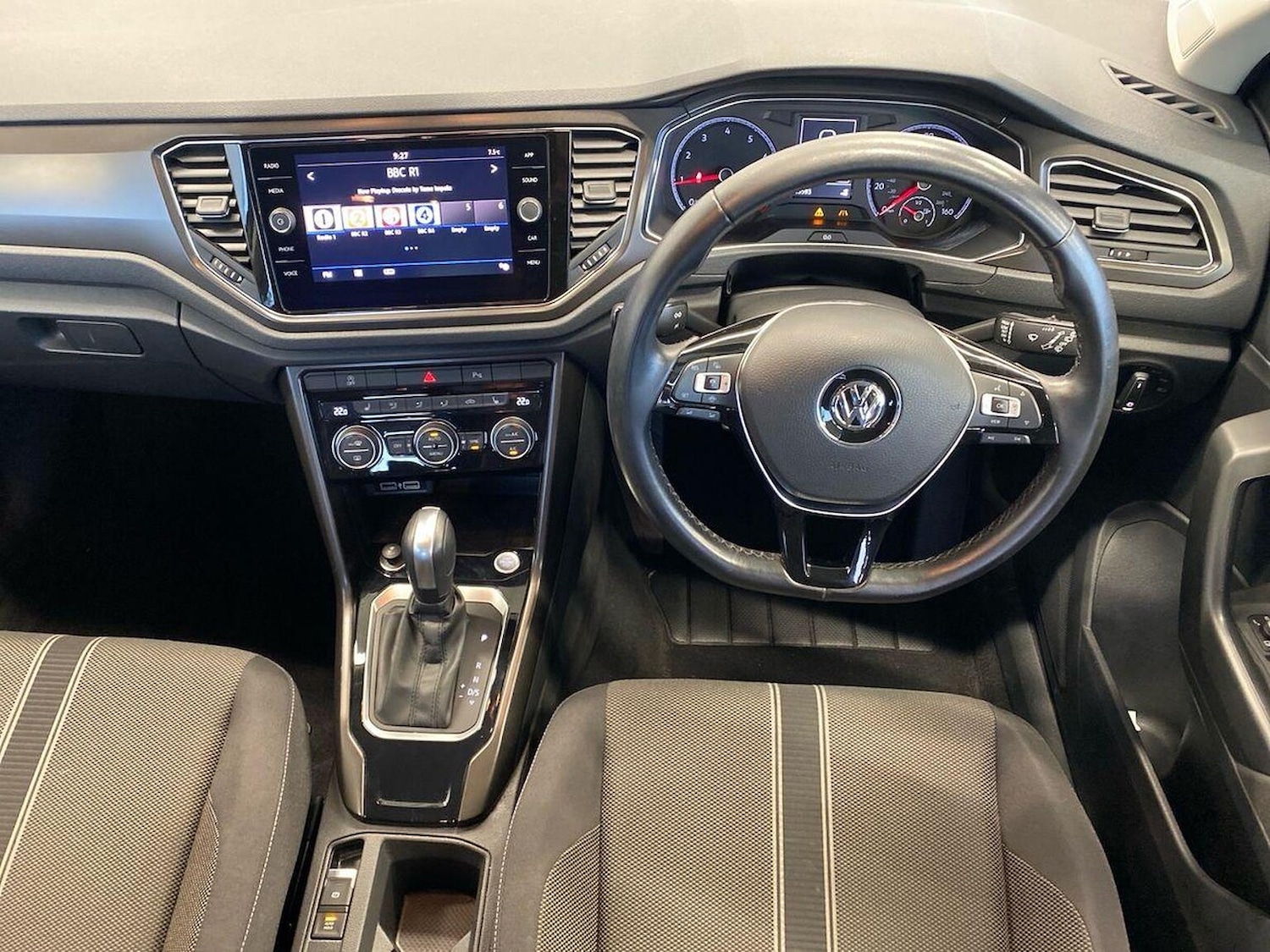 Used Volkswagen T-Roc 2020 for sale - 76392487: Photo 9