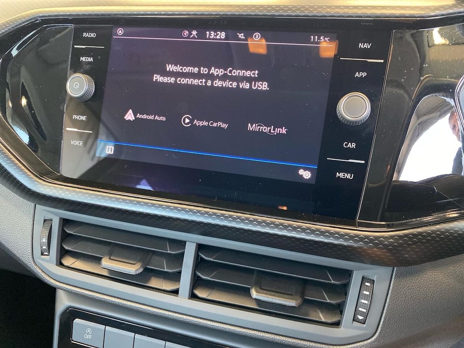 Used Volkswagen T-Cross 2023 for sale - 78195067: Photo 11