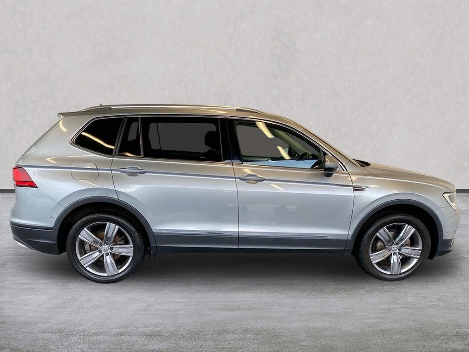 Used Volkswagen Tiguan Allspace 2021 for sale - 76353675: Photo 3