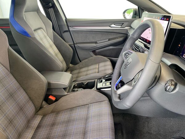 Used Volkswagen Golf 2025 for sale - 75514736: Photo 32