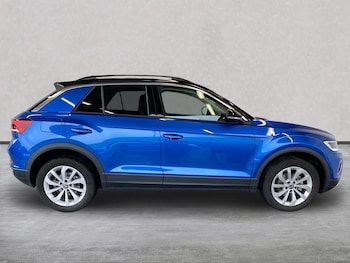 Used Volkswagen T-Roc 2024 for sale - 78801483: Photo