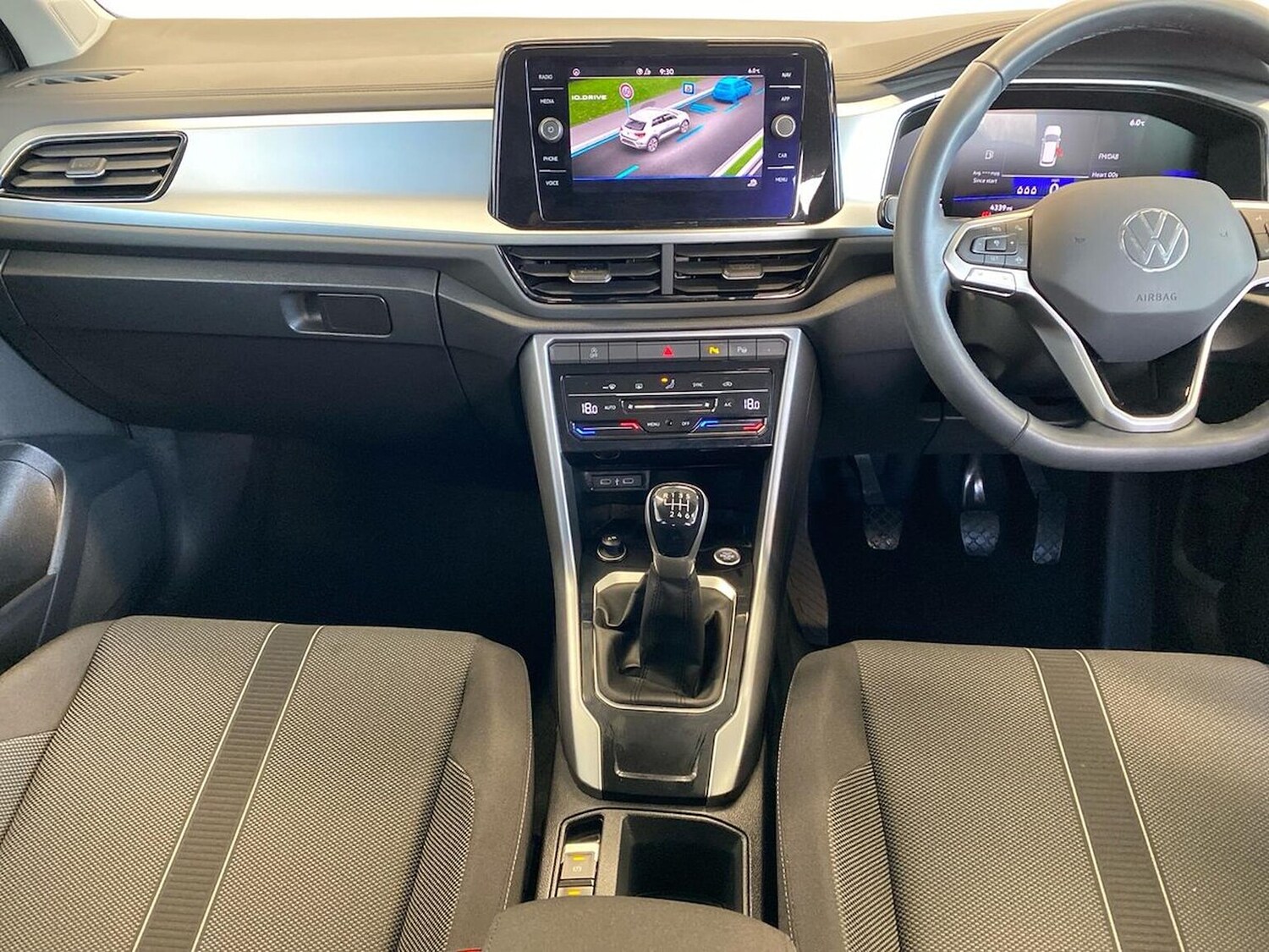 Used Volkswagen T-Roc 2025 for sale - 76663017: Photo 12